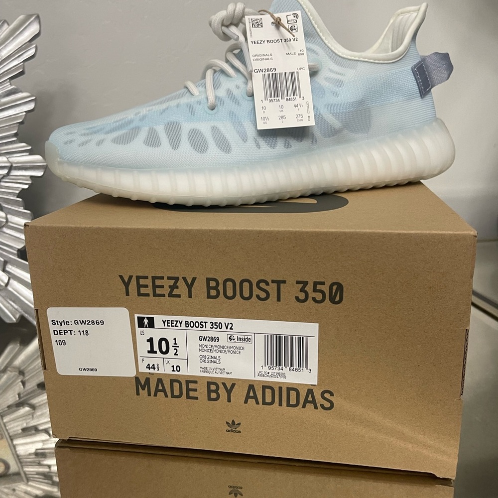 Adidas Yeezy Boost 350 V2 Mono Ice